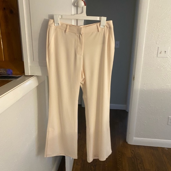 NWT Haute Hippie Tailored Crop Pants- SZ 8 - Picture 2 of 16